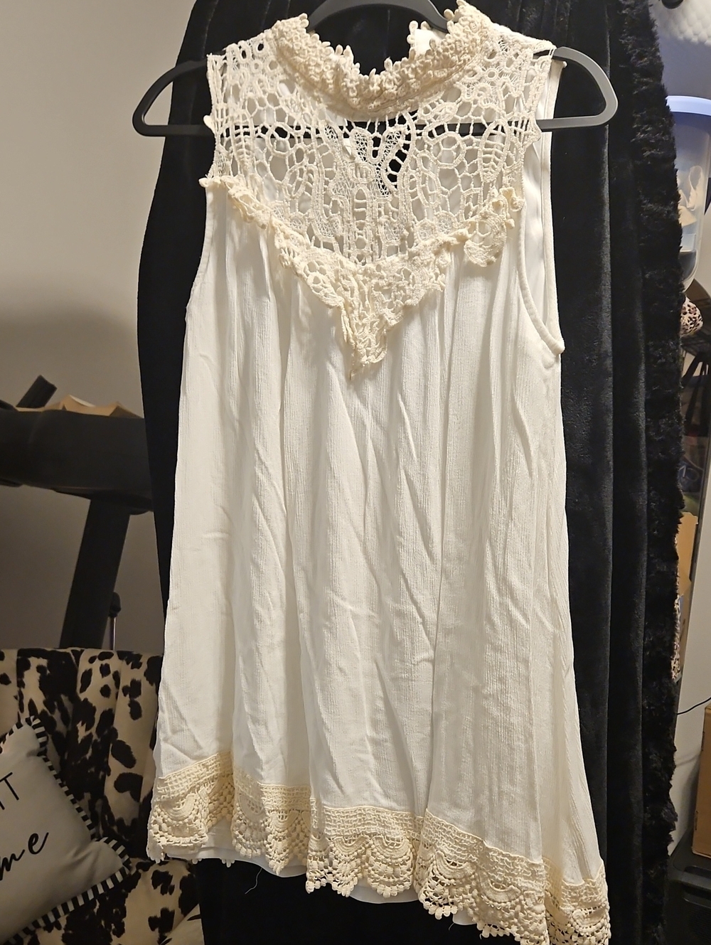 ANDREE BY UNIT Cream Sleeveless Lace-Trim Chemise